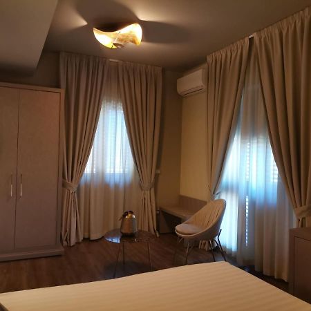 Del Gaudio Guesthouse Torre Melissa Exterior photo